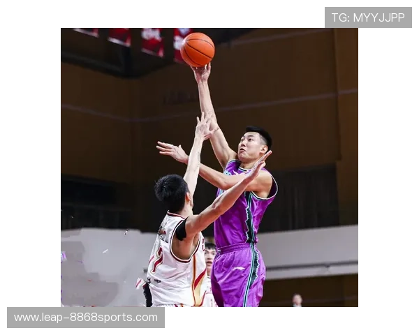 山东籍中国足球球星的成长历程与职业生涯分析